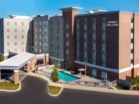 Hampton Inn and Suites Tallahassee Capitol - University Hotels near Bragg Stadium