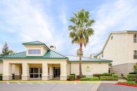 Homewood Suites by Hilton Sacramento Airport-Natomas