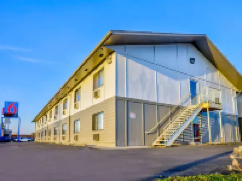 Motel 6 Duluth, MN Hotels in Duluth