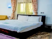 Matho Crystal Hotel のホテル