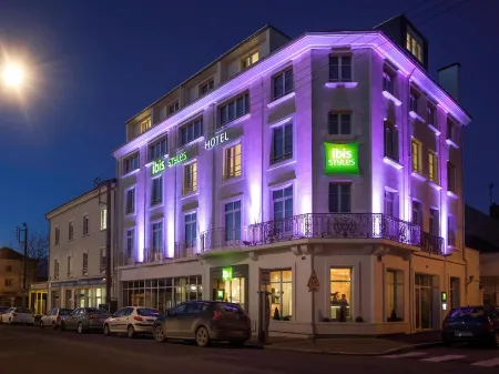 Ibis Styles Saumur Gare Centre Отели в г. Виви