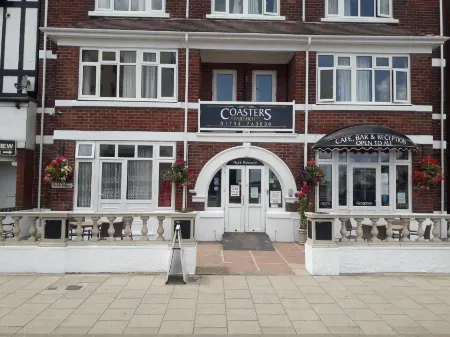 Coasters Holiday Apartments Отели рядом с достопримечательностью «Skegness Clock Tower»