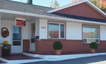Bo-Mark Motel