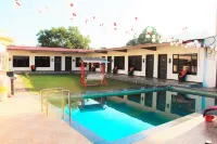 Lotus Resort فنادق في Nandrabad