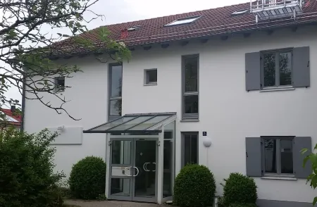 Arrivel Pension Pliening - Bisher Novitel Отели в г. Анцинг