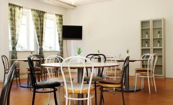 Krongårdens Vandrarhem - Hostel