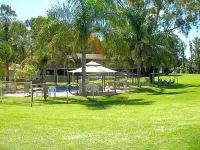 Tocumwal Golf Resort - Pools