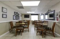 Grand View Inn & Suites - Bữa sáng