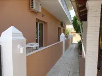 Makis Louvlis Apartments