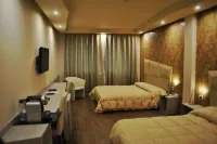 Hostellerie du Cheval Blanc فنادق في Chef-Lieu