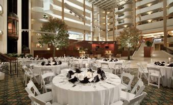 Hilton Washington DC/Rockville Hotel & Executive Meeting Center