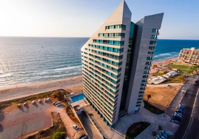 Herbert Samuel Okeanos Suites Herzilya