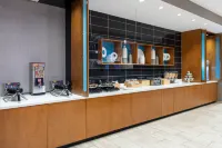 SpringHill Suites Suwanee Johns Creek - breakfast