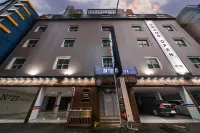 Suwon Number 25 Dongsuwon Intersection Branch Hotels in 