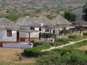 Kiaayo Resort White Rann of Kutch