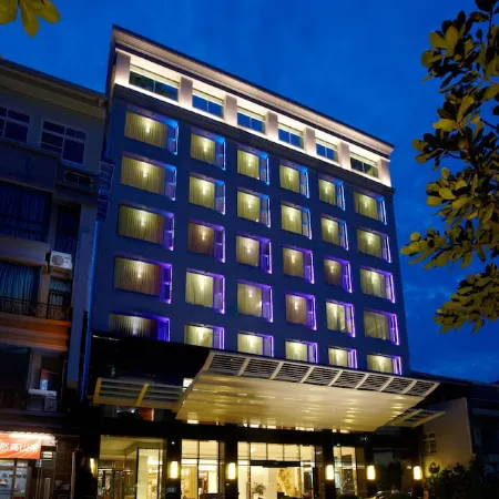 Yuh Tong Hotel Отели рядом с достопримечательностью «Chiayi Shrine»