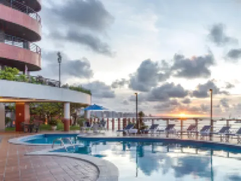 Iate Plaza Hotel