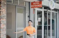 Central Plaza Hotel