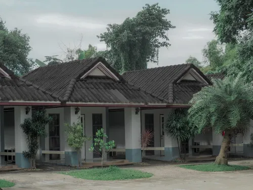 Ruean Prathum Resort Hotels in Kamphaeng Phet