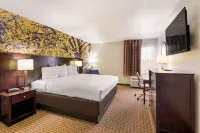 Spark by Hilton Abingdon I-81 Near Fairgrounds