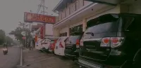 Hotel Grand Royal Hotels in Taman