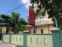 RedDoorz Syariah @ Jalan Pangeran Antasari 4 Hotel di Way Halim