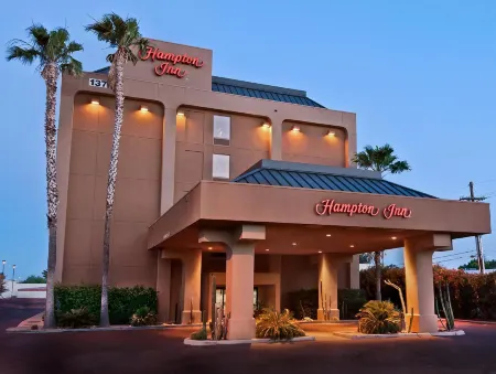 Hyatt Place Tucson Central Отели рядом с достопримечательностью «Университет Аризона»