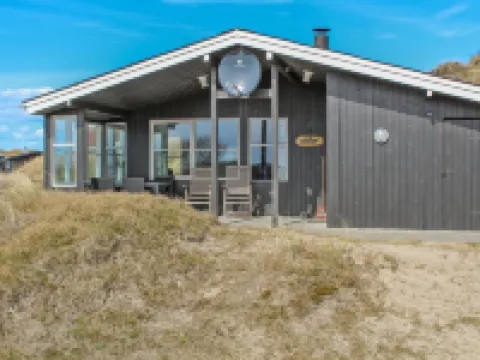 "Vika" - 600m from the Sea Hotels in Fano