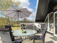 "Arnfin" - 160m from the Sea Hotels in Rodby