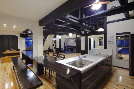 Rental Villa Made by An Architect [with Open-Air B Отели рядом с достопримечательностью «Hinosawadai Shrine»