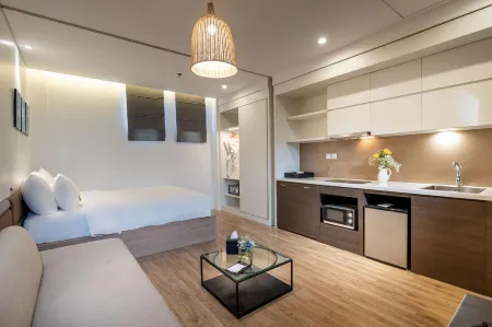 Parosand Hanoi Hotel & Apartment Отели рядом с достопримечательностью «Тай»