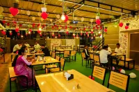 BACPAC MONKEY COLIVING