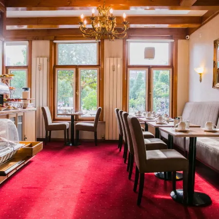 Hotel Atlanta Отели рядом с достопримечательностью «Де Пейп»