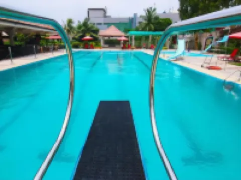 ラマダ プラザ カラチ ホテル カラチのホテル