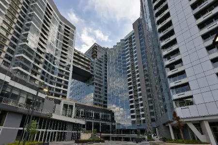 @Sandton Hotel Отели рядом с достопримечательностью «Sandton Skye»