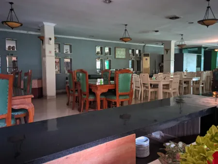 Zamrud Hotel & Convention