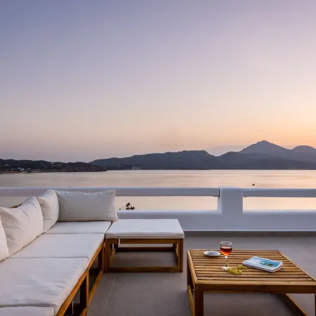 Anemi Suites