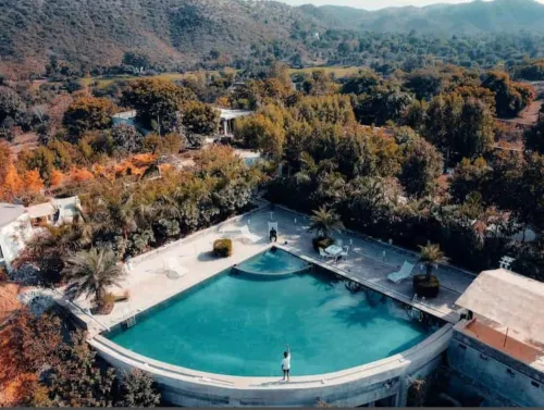 The HighGarden Resort