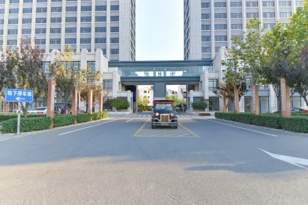 Wang Aiyan's Home Apartment (Daihe Street) Отели рядом с достопримечательностью «Hebei Institute of International Business and Economics - Comprehensive Building»