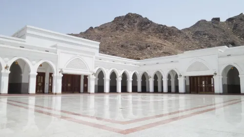 Al Eairy Serviced Apartments Company is a one person company Al Madinah 9 - Condos