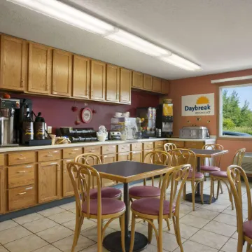 Days Inn by Wyndham Hinckley