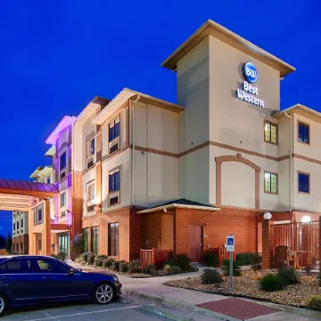 Best Western Giddings Inn  Suites