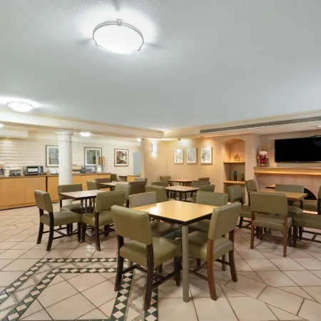La Quinta Inn by Wyndham Phoenix Sky Harbor Airport
