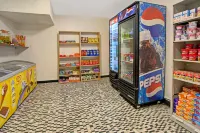 Super 8 by Wyndham Wheatridge/Denver West Hotels in Arvada