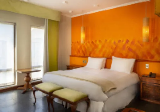 Hotel Fundador Hotels near La Moneda Cultural Center