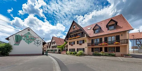 Logis Hotel Restaurant A l'Etoile Hotel di Brumath