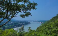 Reveries by Ganga Darshnam Hotels near Kaudiyala River Rafters Camp