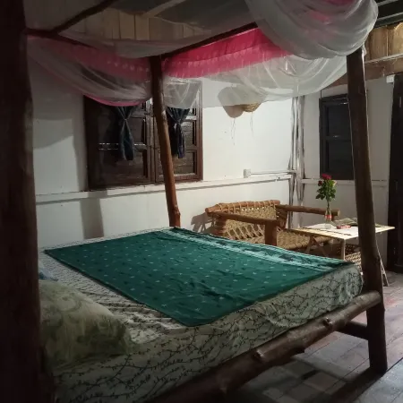 Mida Creek Eco Camp - Cottage House