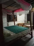 Mida Creek Eco Camp - Cottage House - Küvet