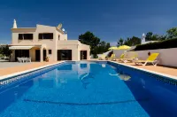 Villa with Pool Near Benagil & Marinha Beach -  case vacanza in affitto